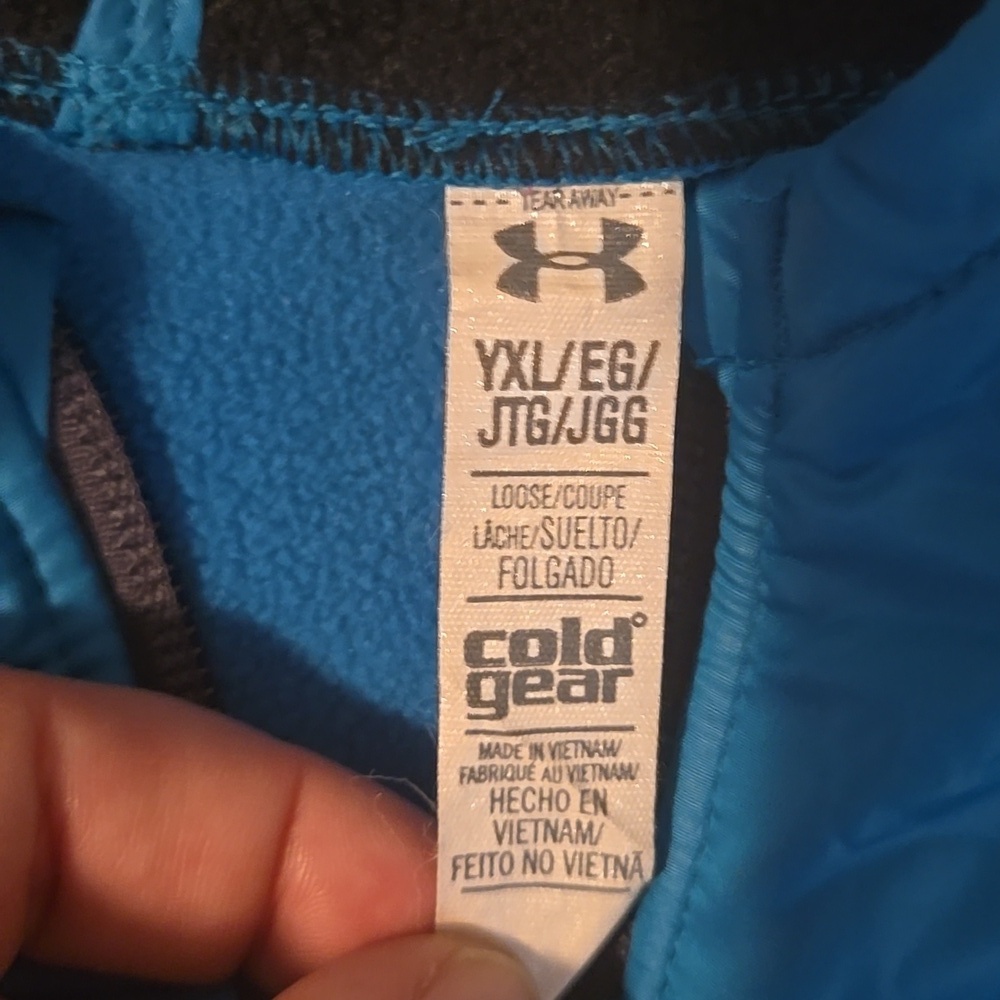 Under Armour Cold Gear Hoodie - Picture 2 of 4